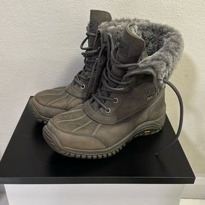 UGG vibram Grey Winter Boots, Women's 7